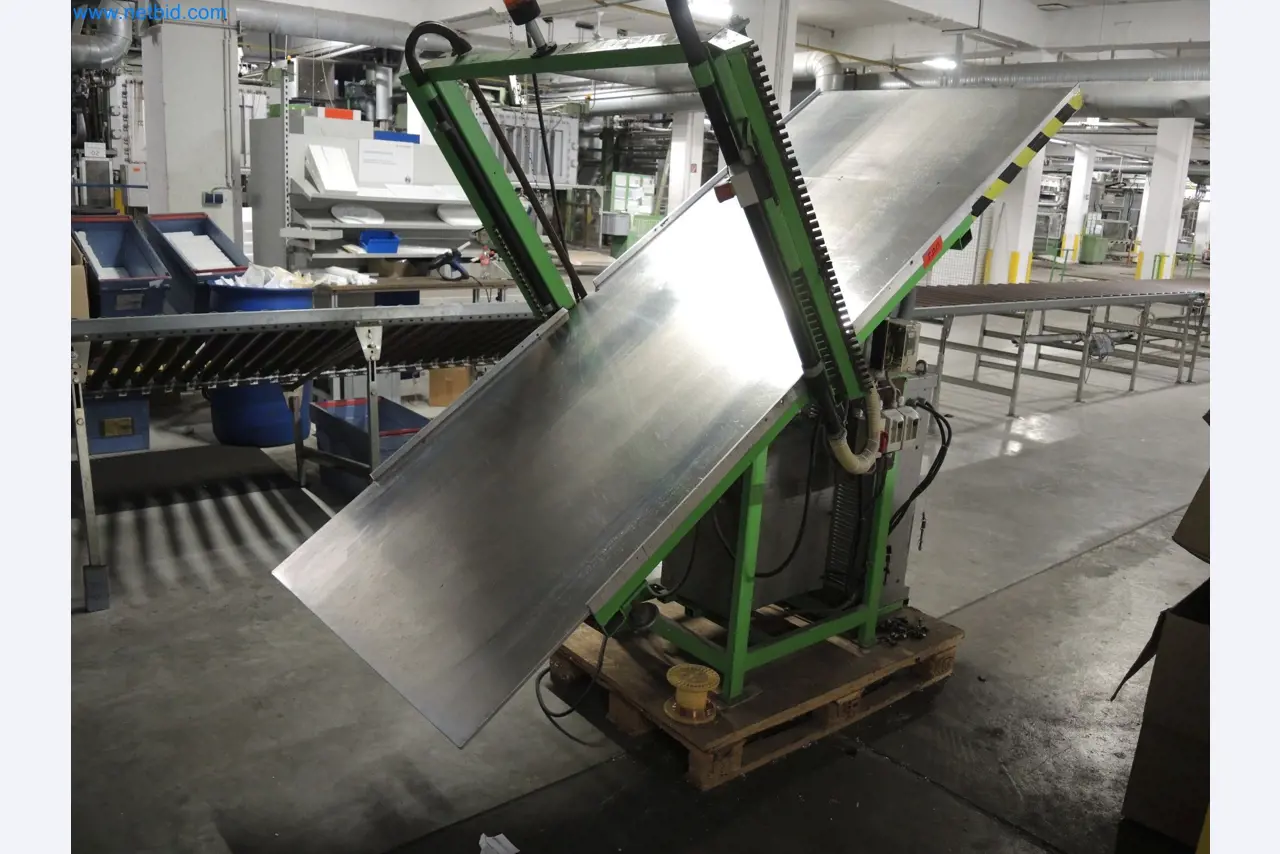 Maschinen zur Herstellung von Dämmmaterialien, EPS-Schaumteilen / Partikelschaum-Bauteilen-1