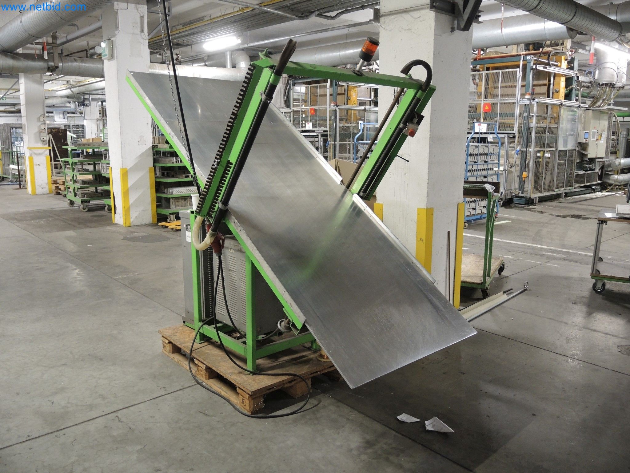 Maschinen zur Herstellung von Dämmmaterialien, EPS-Schaumteilen / Partikelschaum-Bauteilen-2