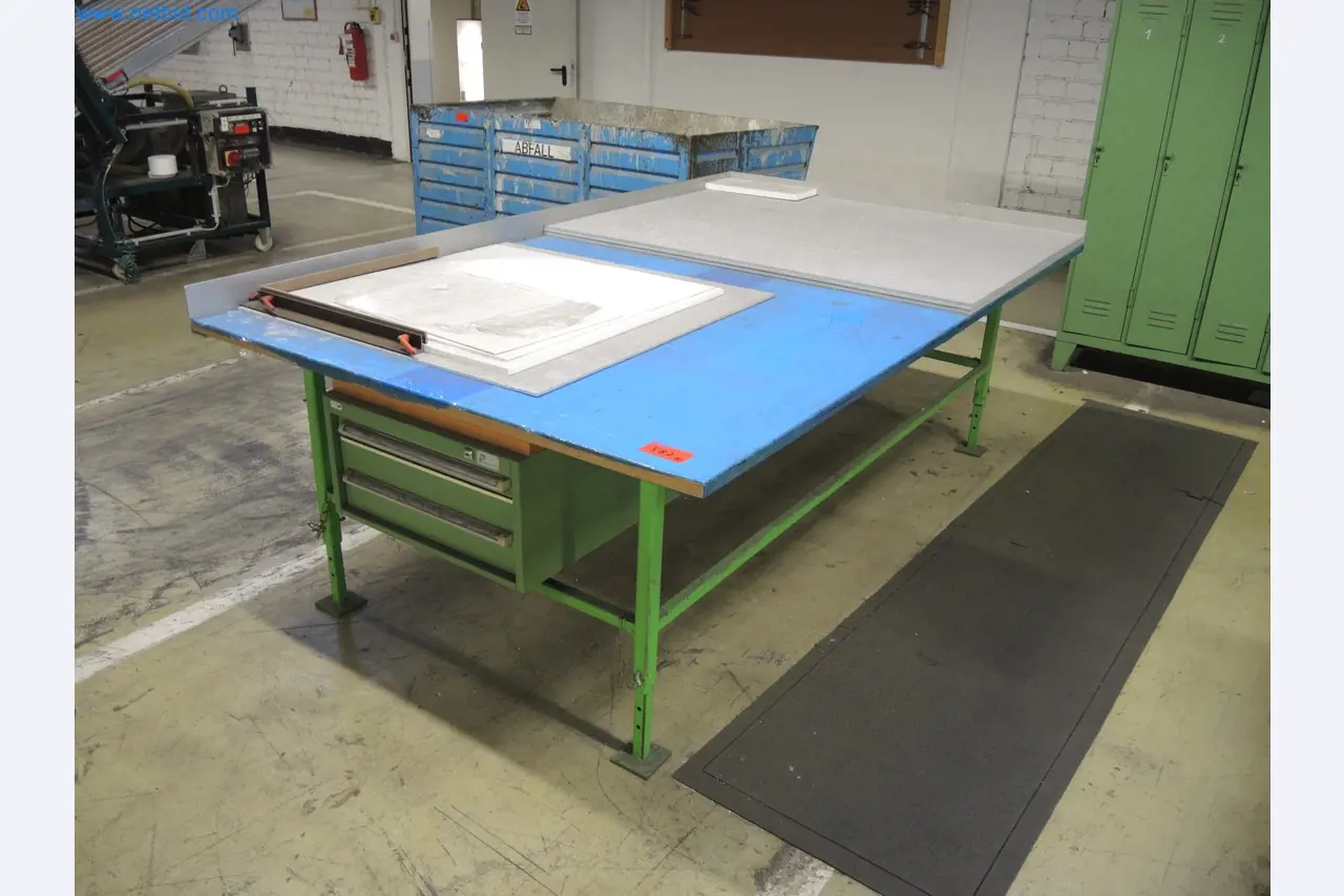 Machines for the production of insulation materials, EPS foam parts / particle foam components-4