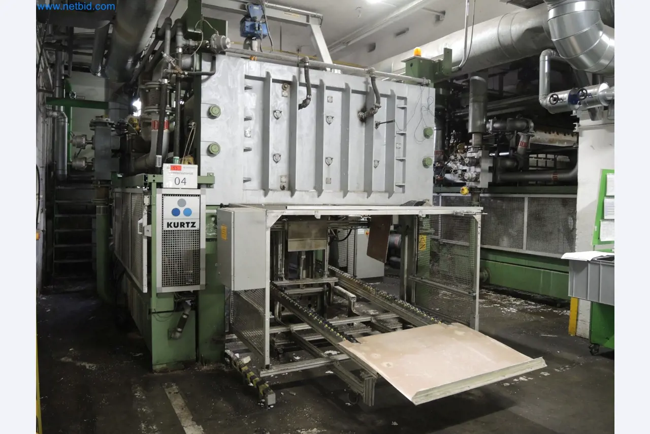 Machines for the production of insulation materials, EPS foam parts / particle foam components-1