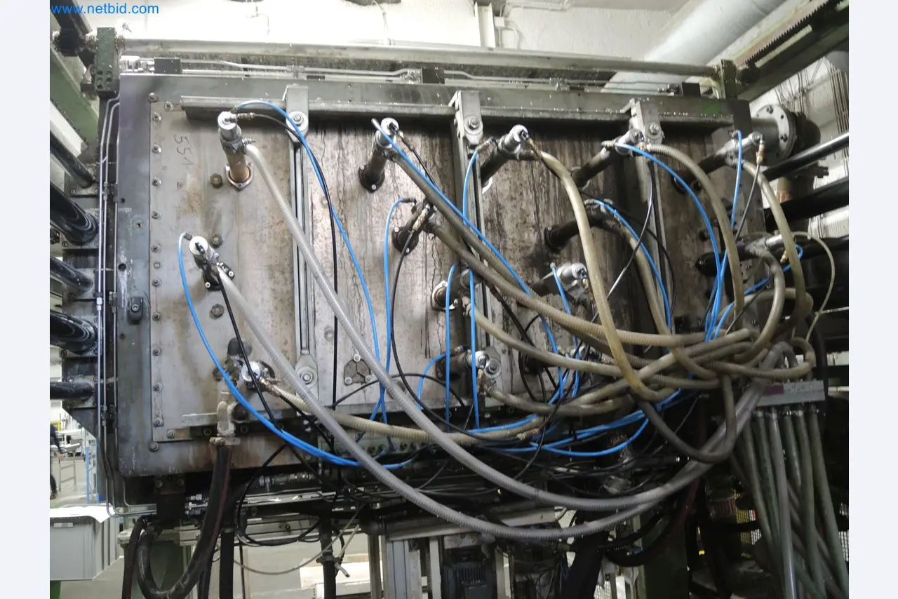 Machines for the production of insulation materials, EPS foam parts / particle foam components-9