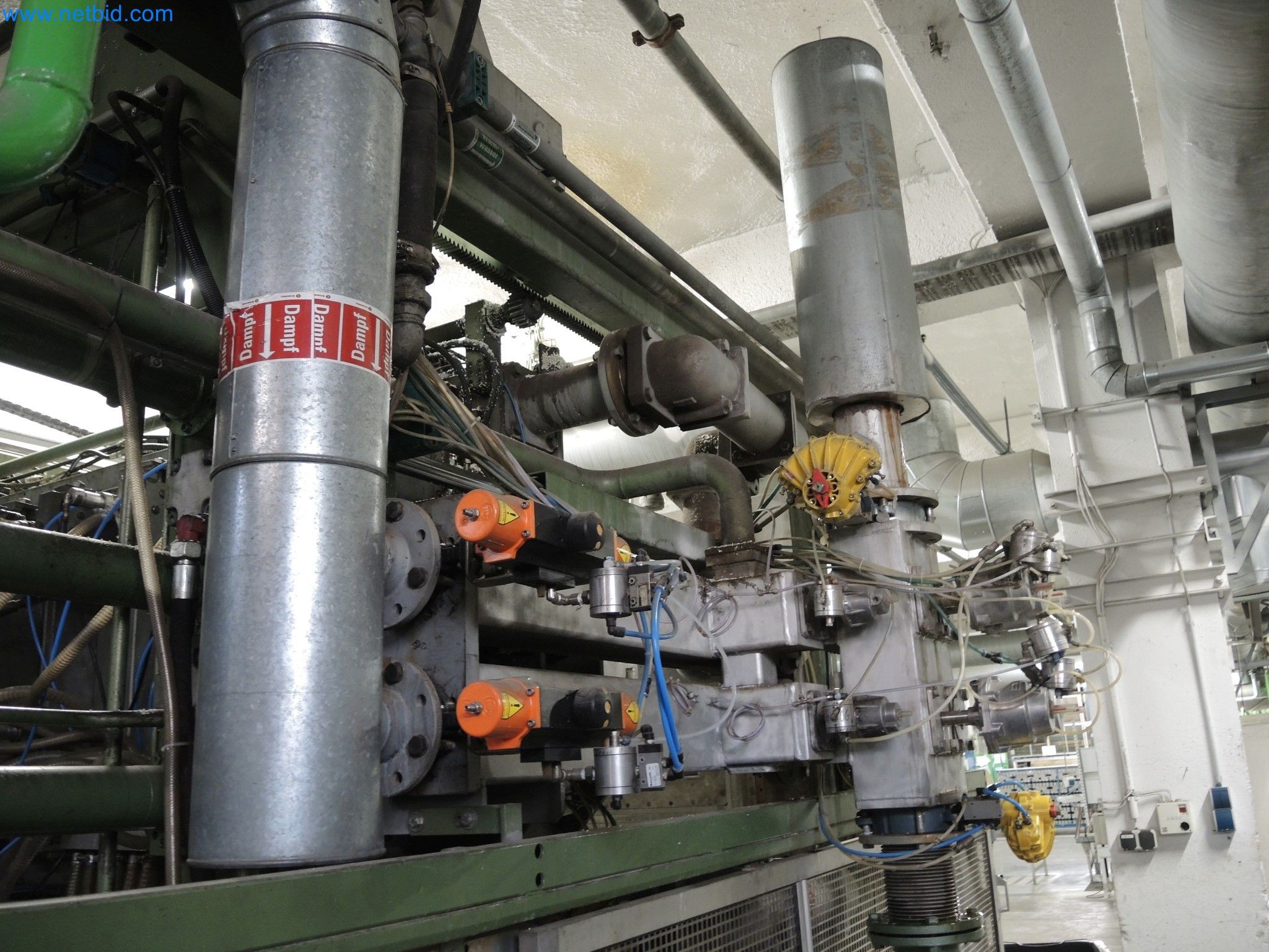 Machines for the production of insulation materials, EPS foam parts / particle foam components-11