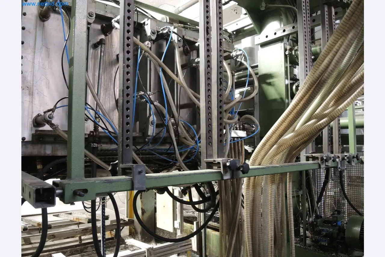 Machines for the production of insulation materials, EPS foam parts / particle foam components-5