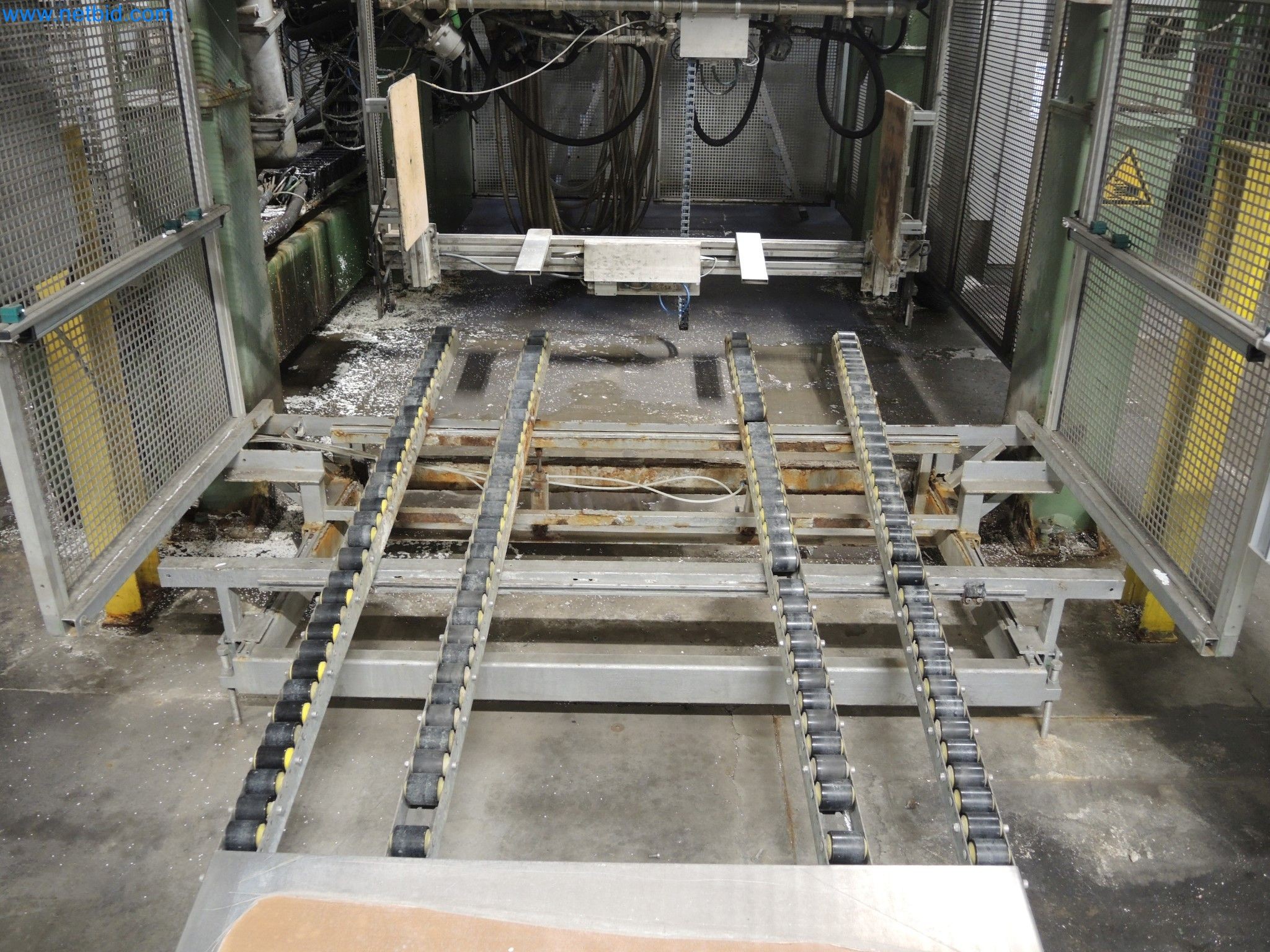 Machines for the production of insulation materials, EPS foam parts / particle foam components-8