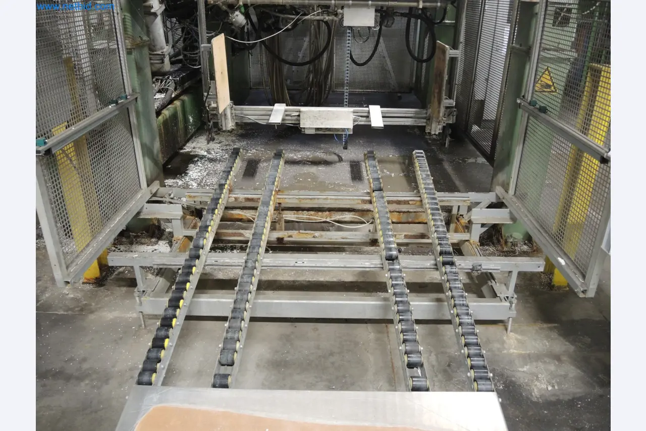 Machines for the production of insulation materials, EPS foam parts / particle foam components-8