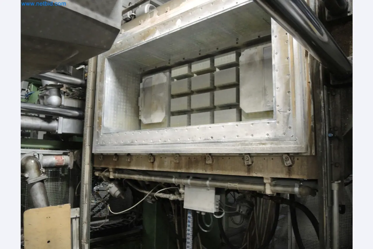 Machines for the production of insulation materials, EPS foam parts / particle foam components-9