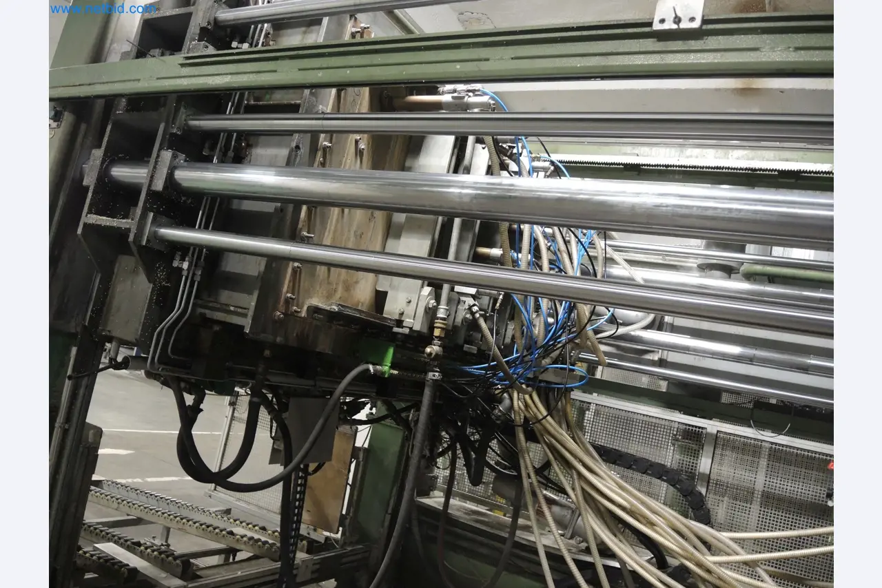 Machines for the production of insulation materials, EPS foam parts / particle foam components-5