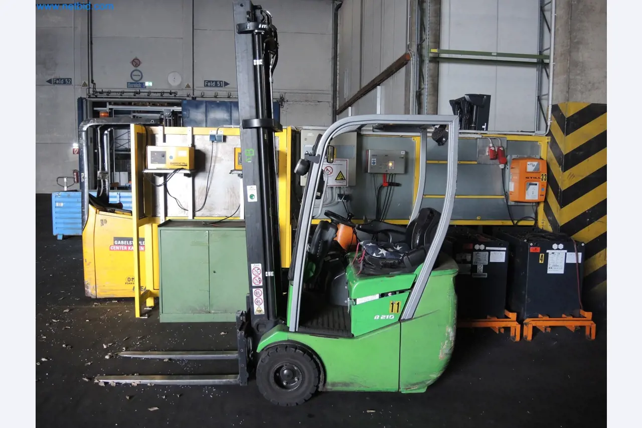 Machines for the production of insulation materials, EPS foam parts / particle foam components-1