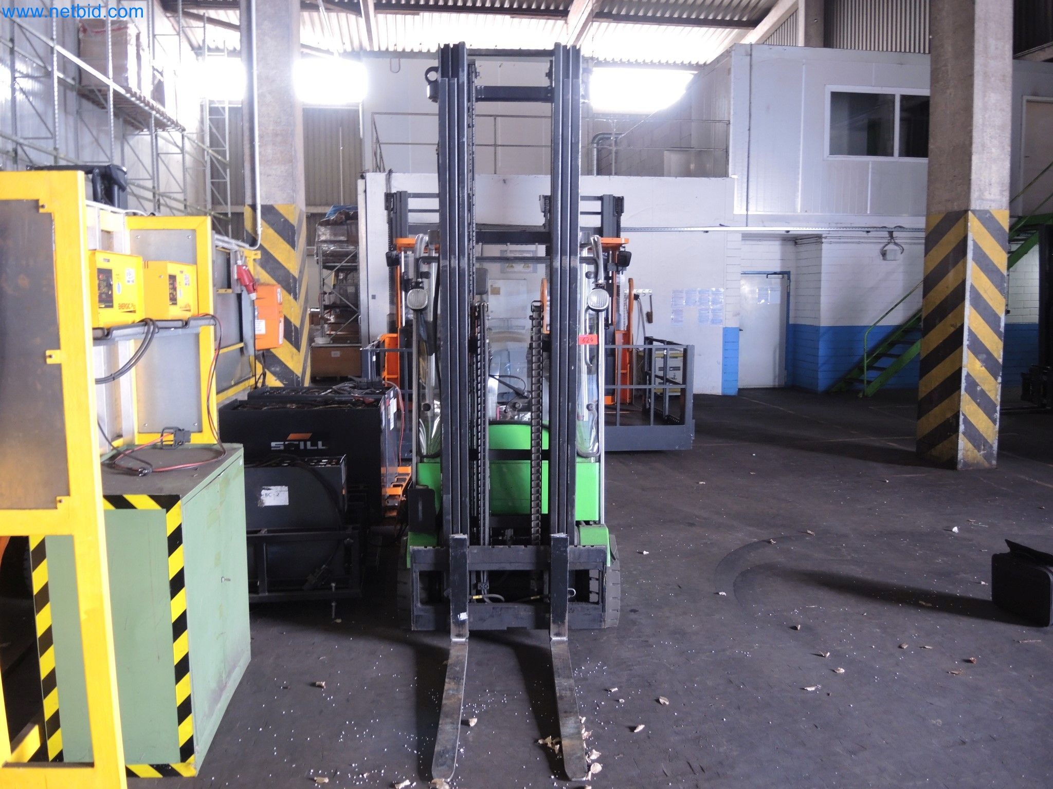 Machines for the production of insulation materials, EPS foam parts / particle foam components-2