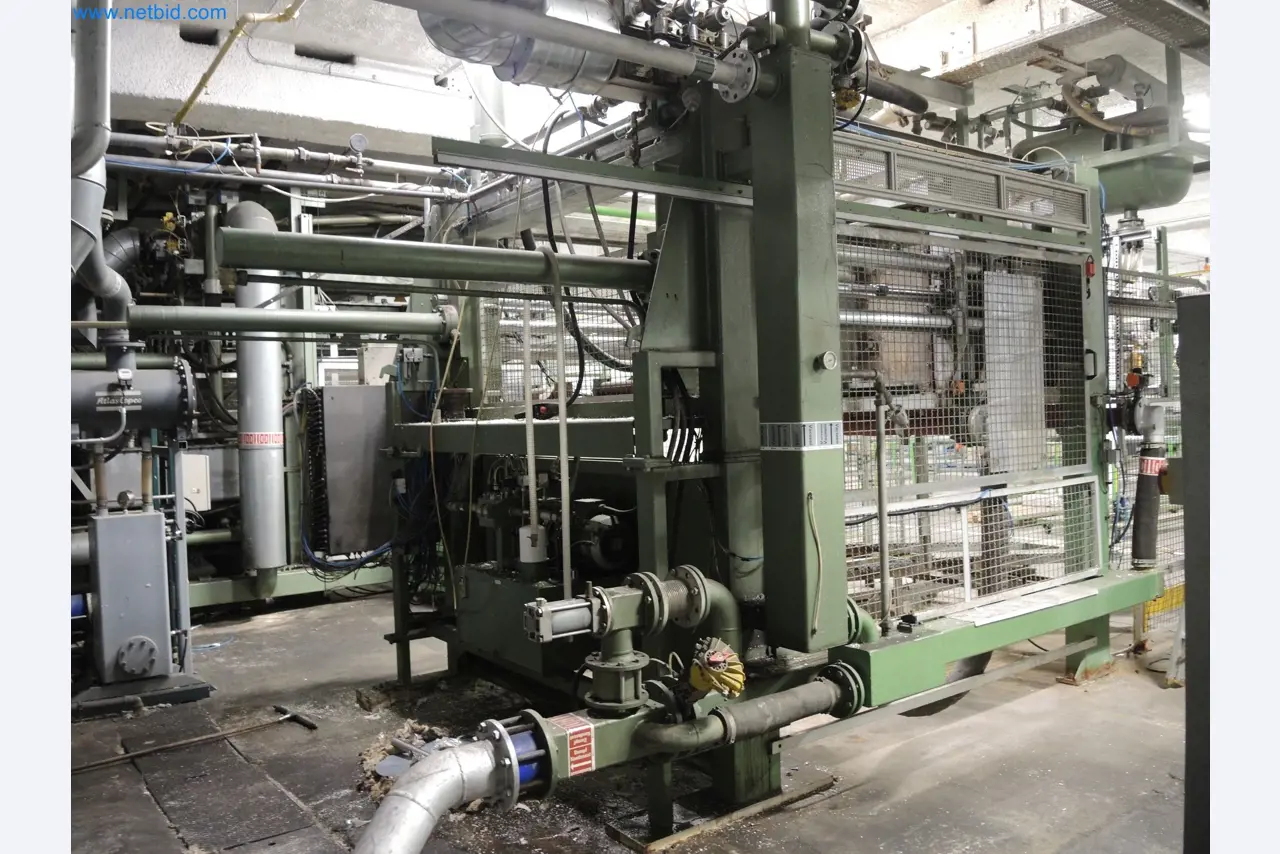 Machines for the production of insulation materials, EPS foam parts / particle foam components-2