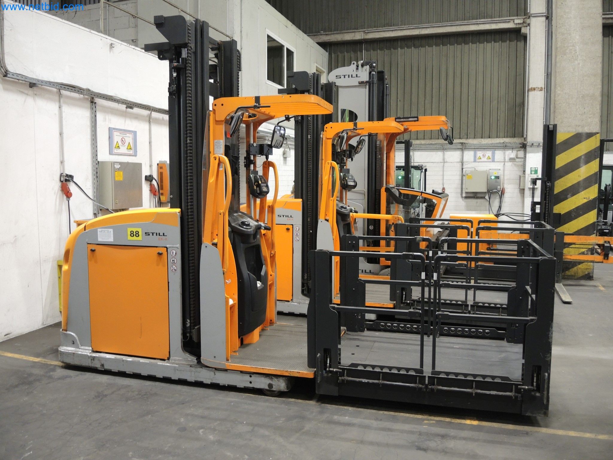 Machines for the production of insulation materials, EPS foam parts / particle foam components-1