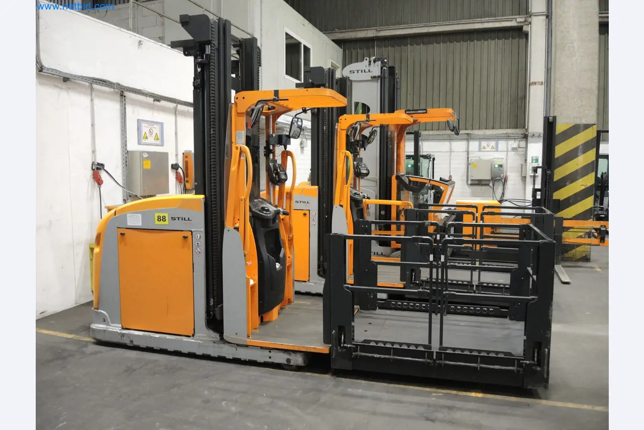 Machines for the production of insulation materials, EPS foam parts / particle foam components-1