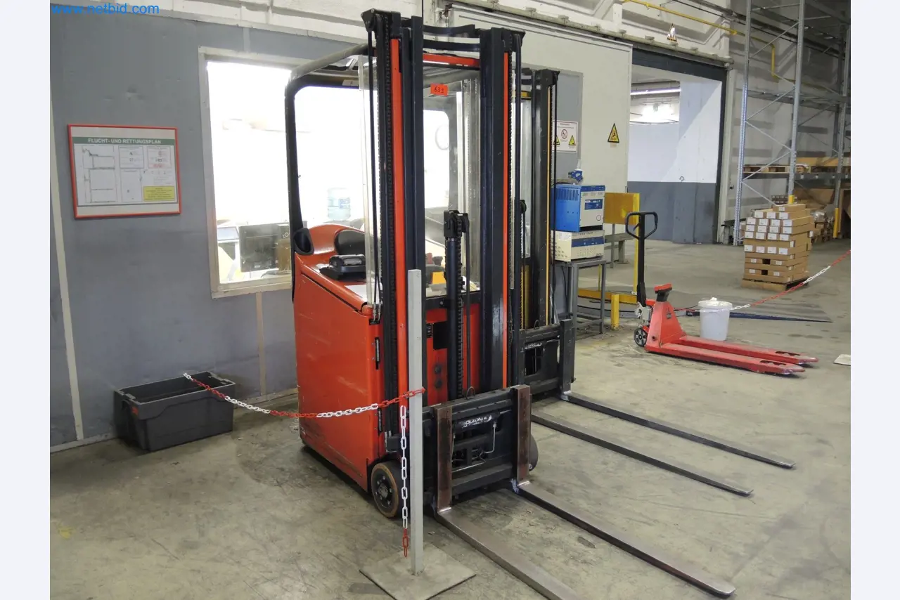 Machines for the production of insulation materials, EPS foam parts / particle foam components-1