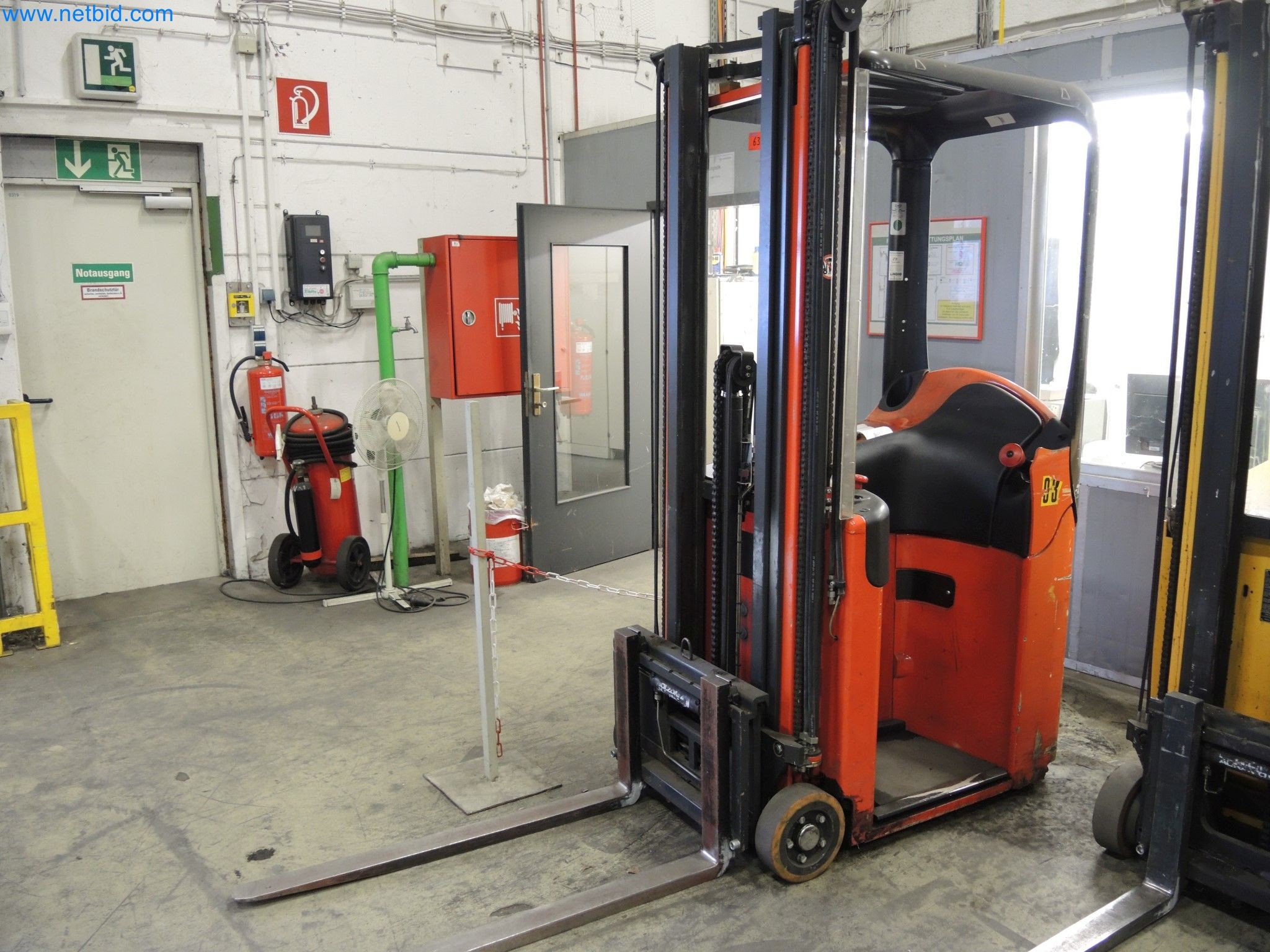 Machines for the production of insulation materials, EPS foam parts / particle foam components-3