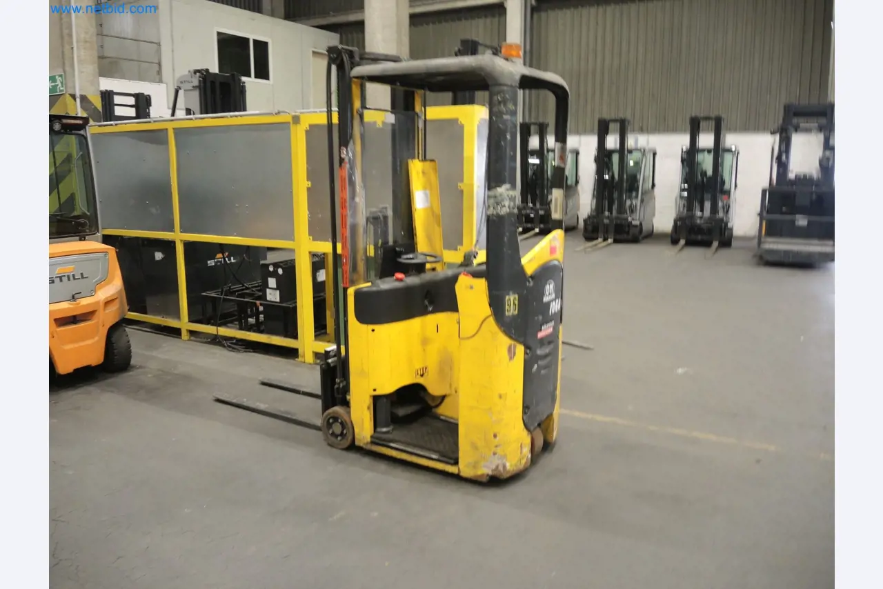 Machines for the production of insulation materials, EPS foam parts / particle foam components-1