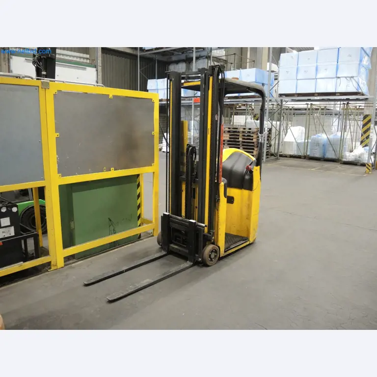 Machines for the production of insulation materials, EPS foam parts / particle foam components-2