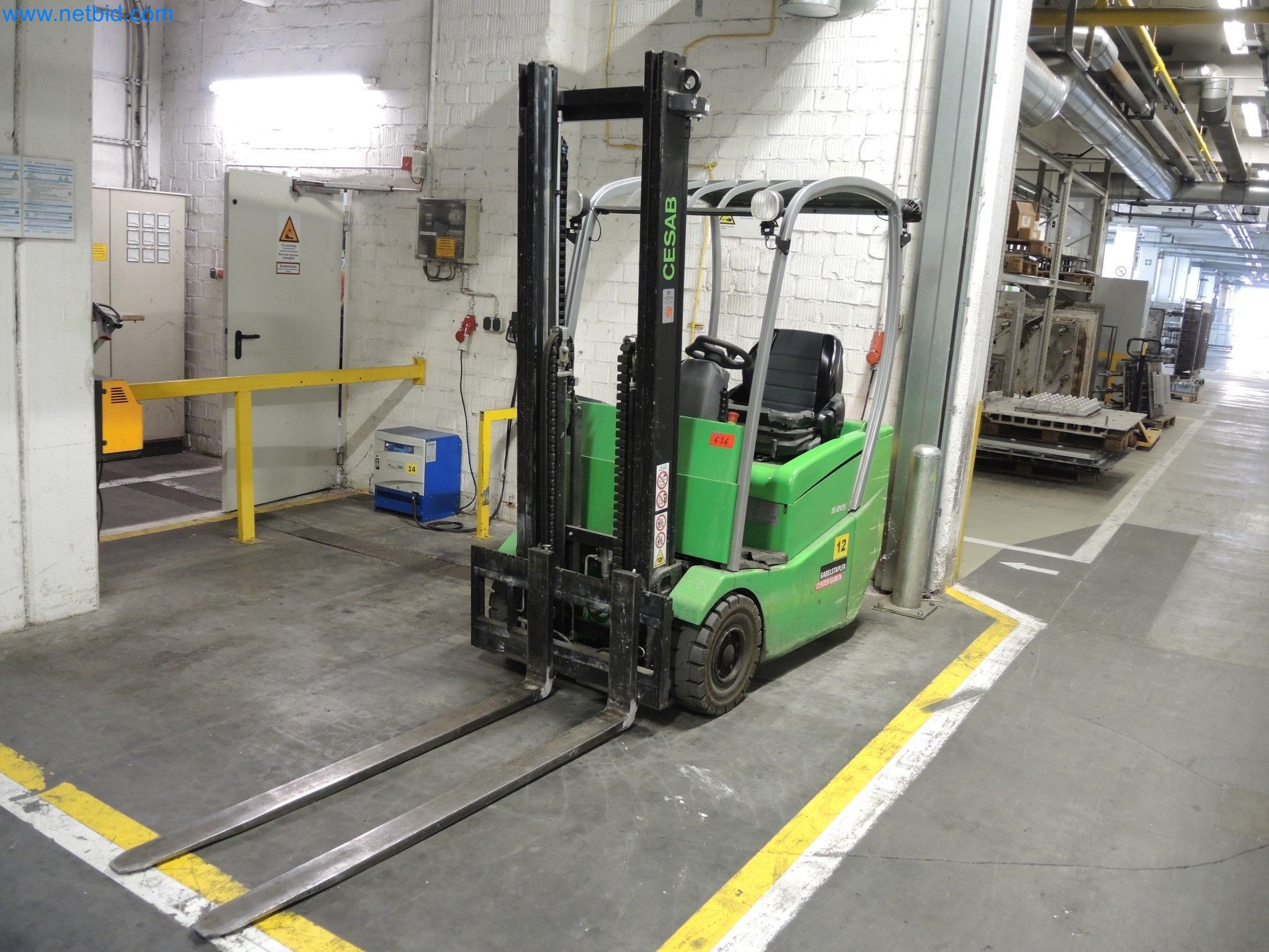 Maszyny do produkcji materiałów izolacyjnych, elementów z pianki EPS / elementów z pianki wiórowej-1