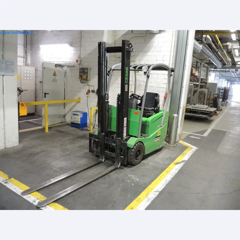 Maszyny do produkcji materiałów izolacyjnych, elementów z pianki EPS / elementów z pianki wiórowej-1