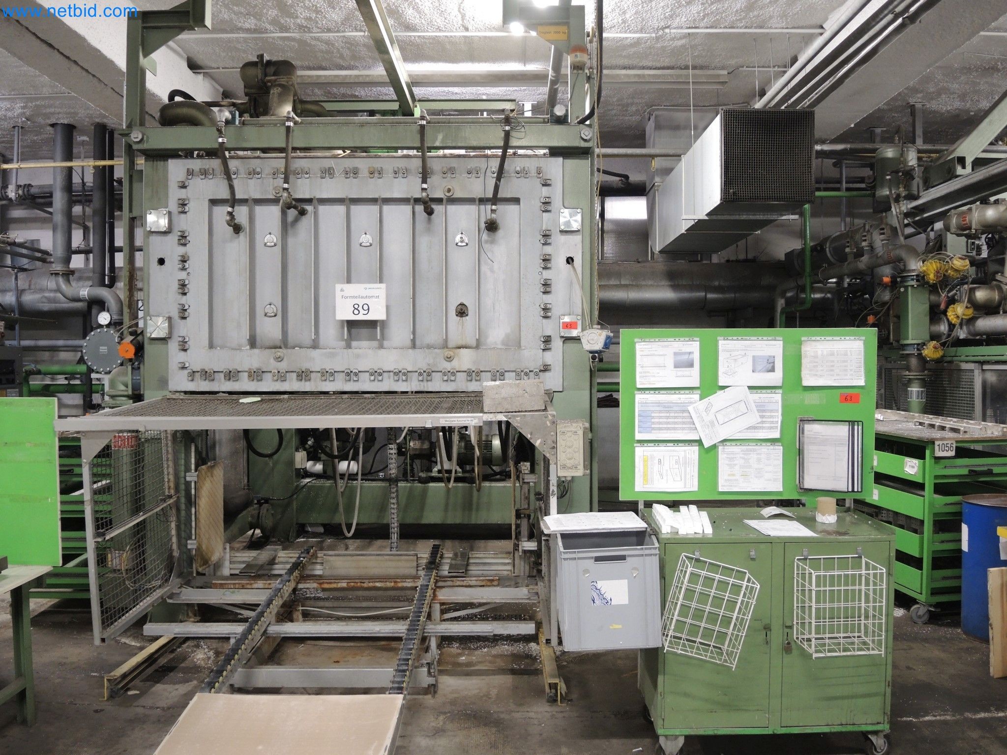 Machines for the production of insulation materials, EPS foam parts / particle foam components-1