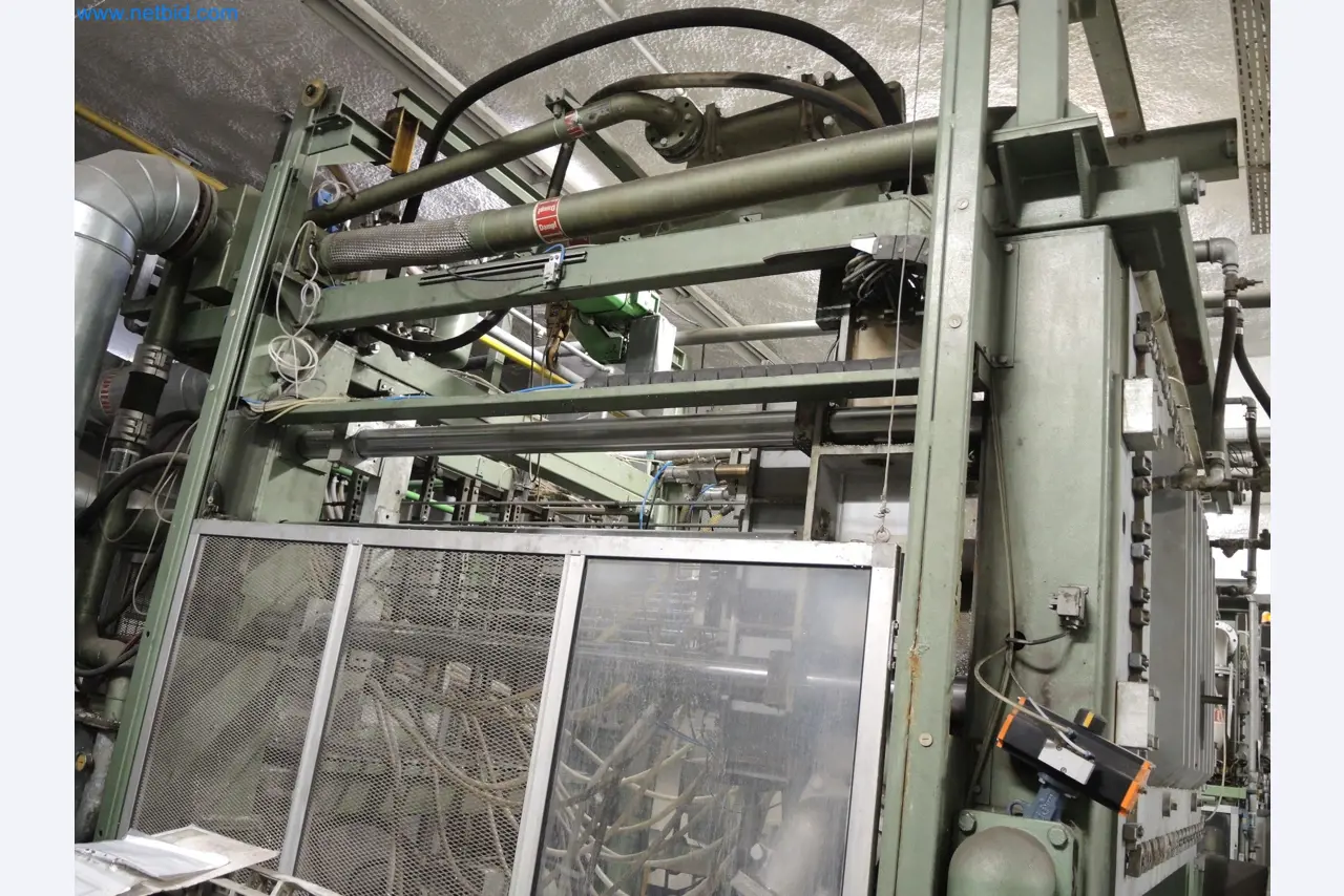 Machines for the production of insulation materials, EPS foam parts / particle foam components-3