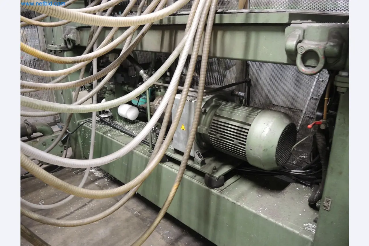 Machines for the production of insulation materials, EPS foam parts / particle foam components-4