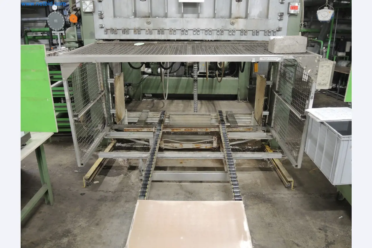 Machines for the production of insulation materials, EPS foam parts / particle foam components-5