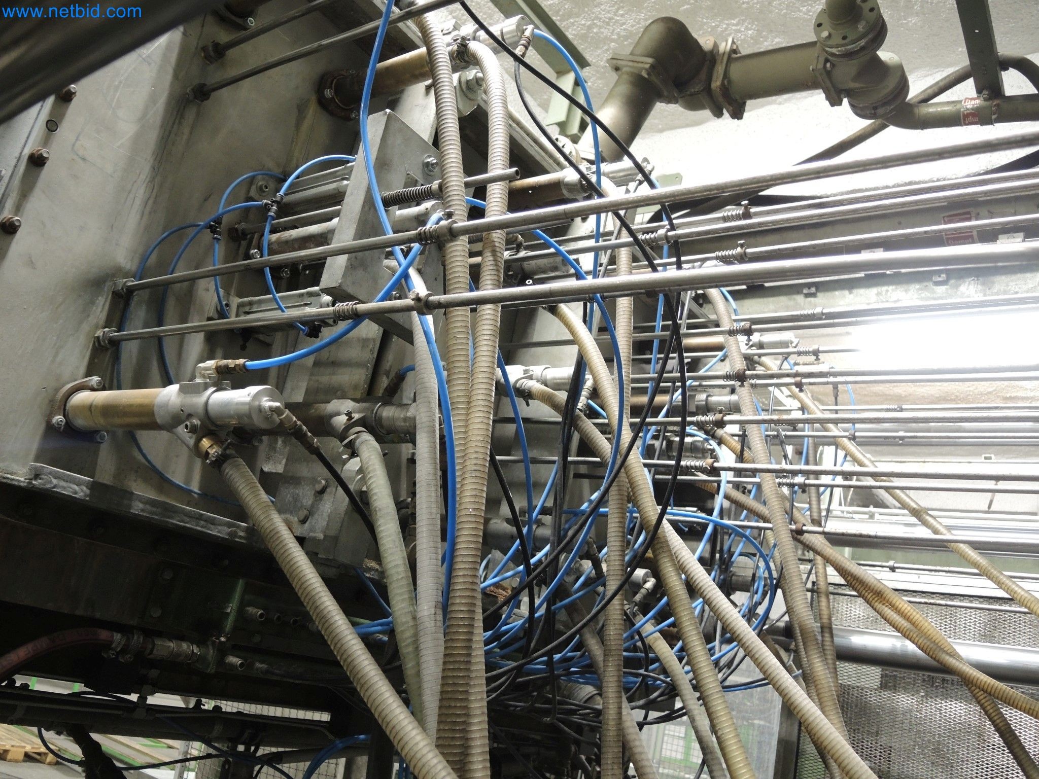 Machines for the production of insulation materials, EPS foam parts / particle foam components-6