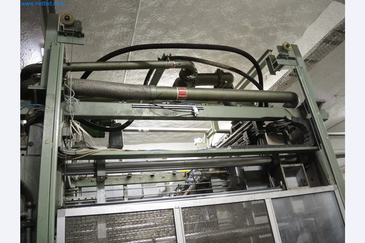 Machines for the production of insulation materials, EPS foam parts / particle foam components-7