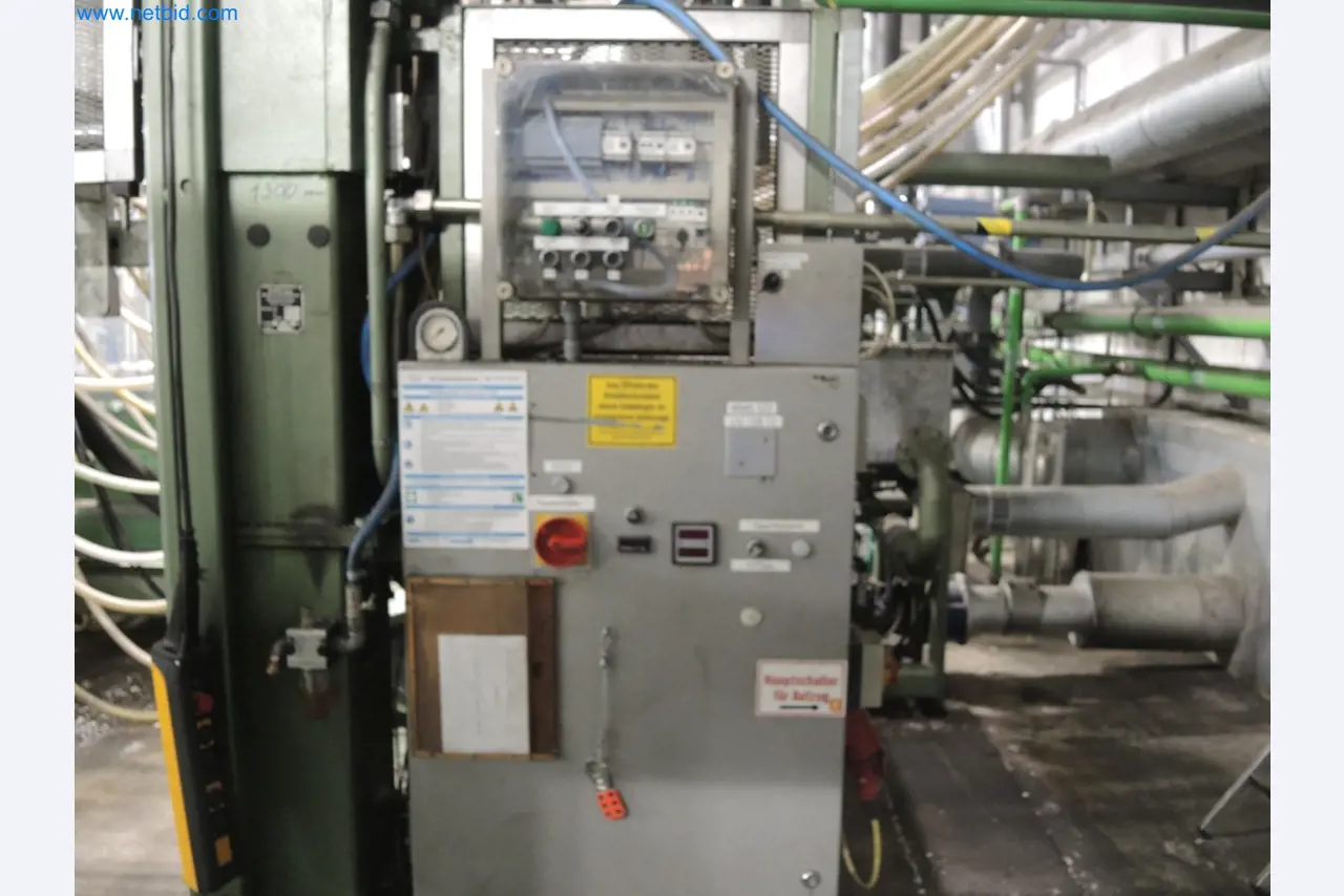 Machines for the production of insulation materials, EPS foam parts / particle foam components-9