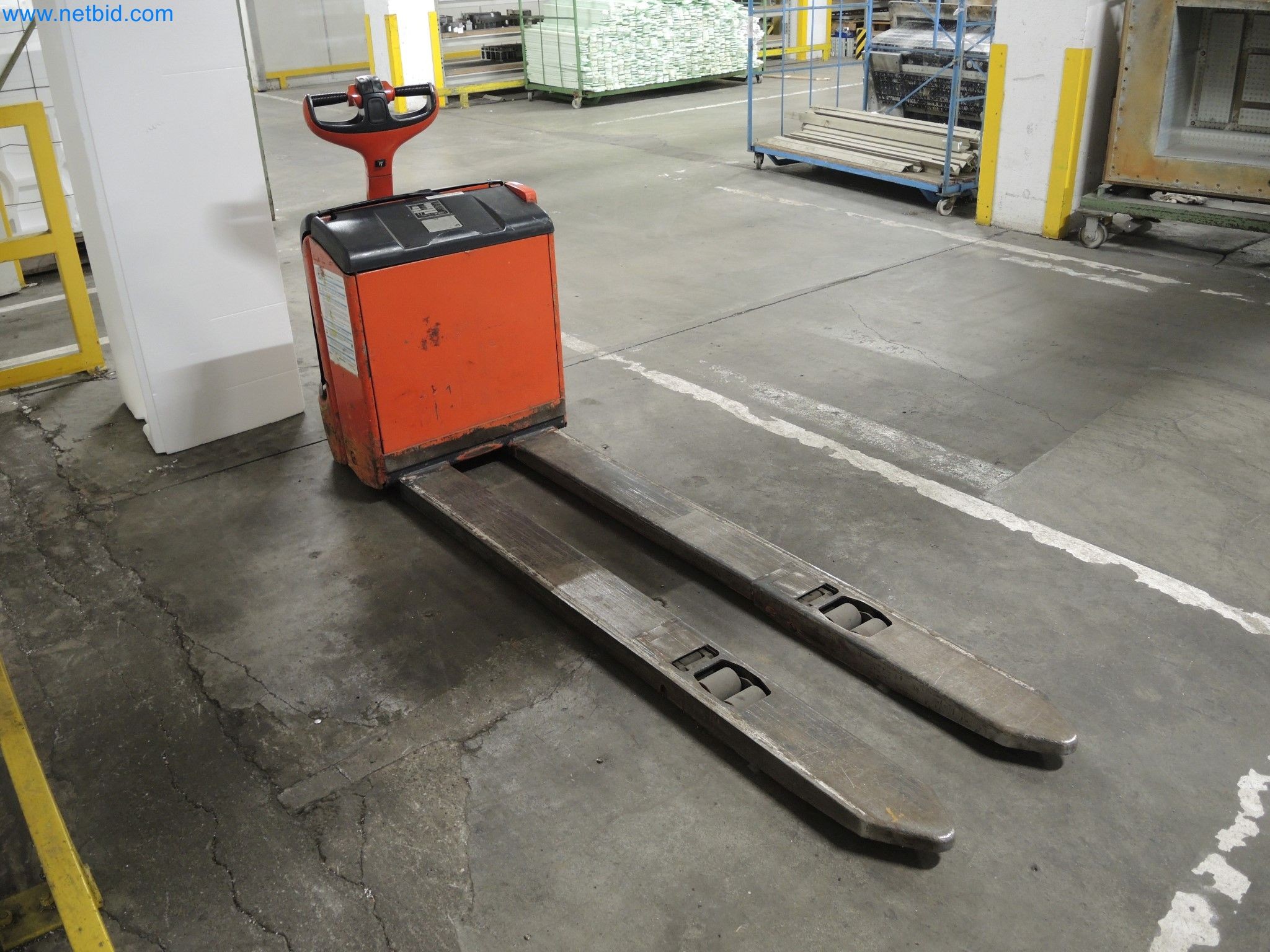 Máquinas para a produção de materiais de isolamento, peças de espuma EPS / componentes de espuma de partículas-1