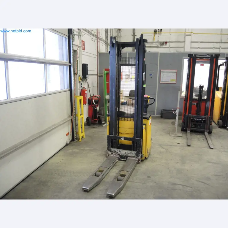 Machines for the production of insulation materials, EPS foam parts / particle foam components-2