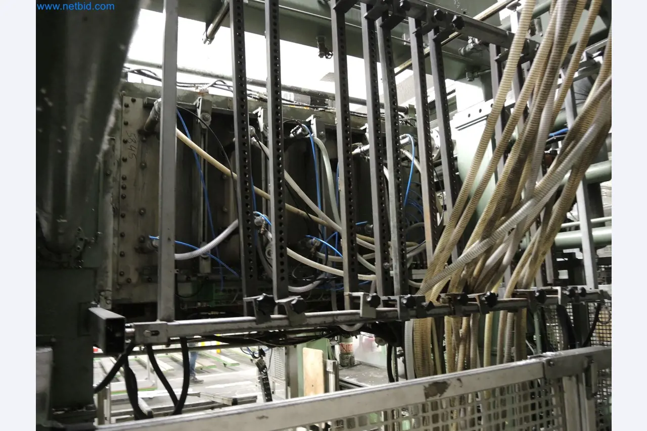 Machines for the production of insulation materials, EPS foam parts / particle foam components-12