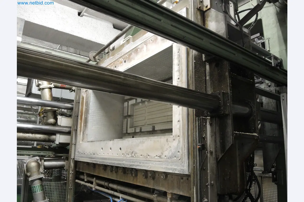 Machines for the production of insulation materials, EPS foam parts / particle foam components-3