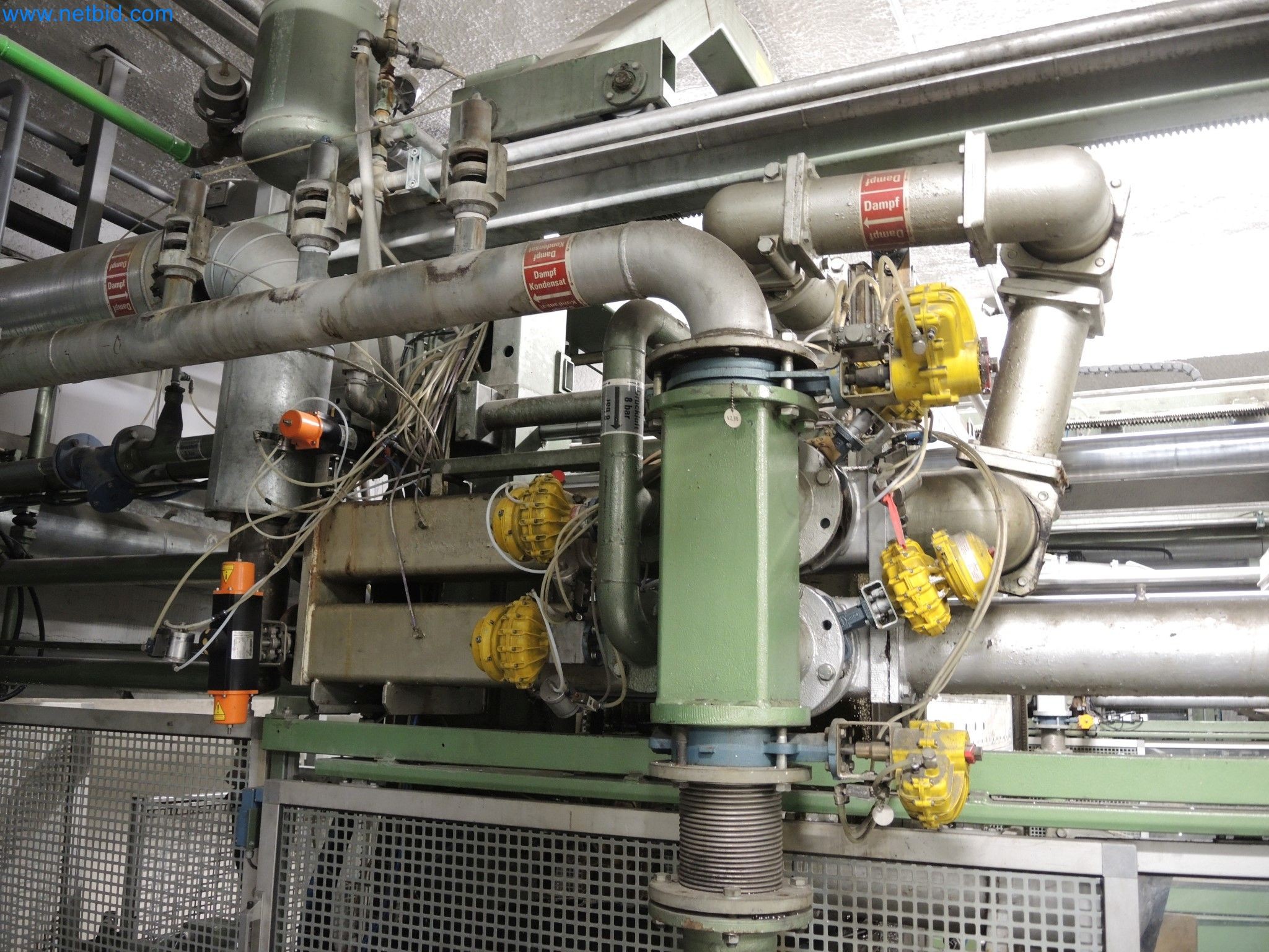 Machines for the production of insulation materials, EPS foam parts / particle foam components-8