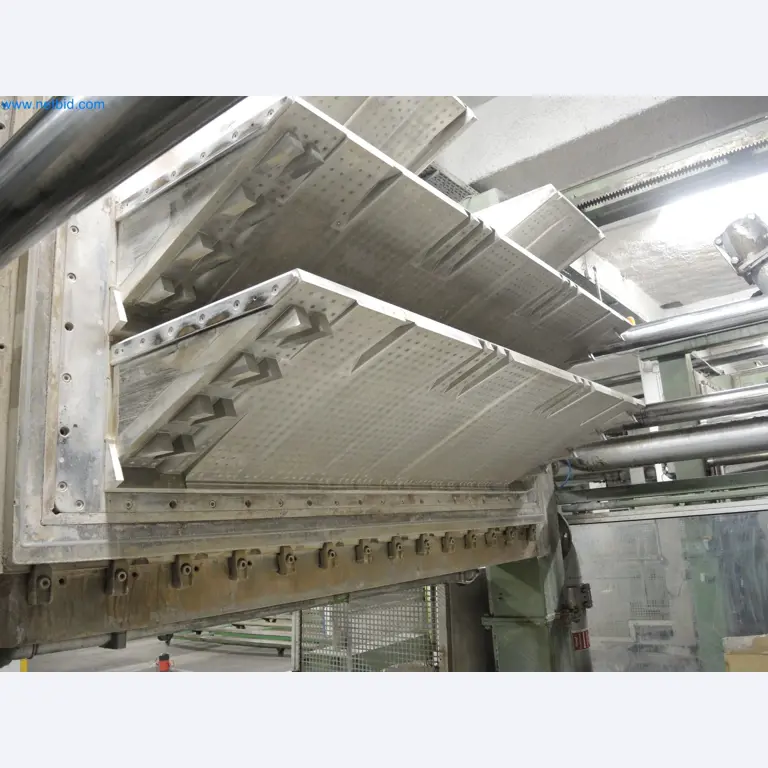 Machines for the production of insulation materials, EPS foam parts / particle foam components-2
