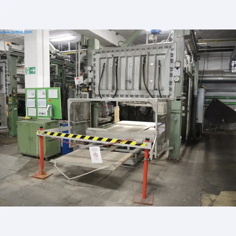 Machines for the production of insulation materials, EPS foam parts / particle foam components-1