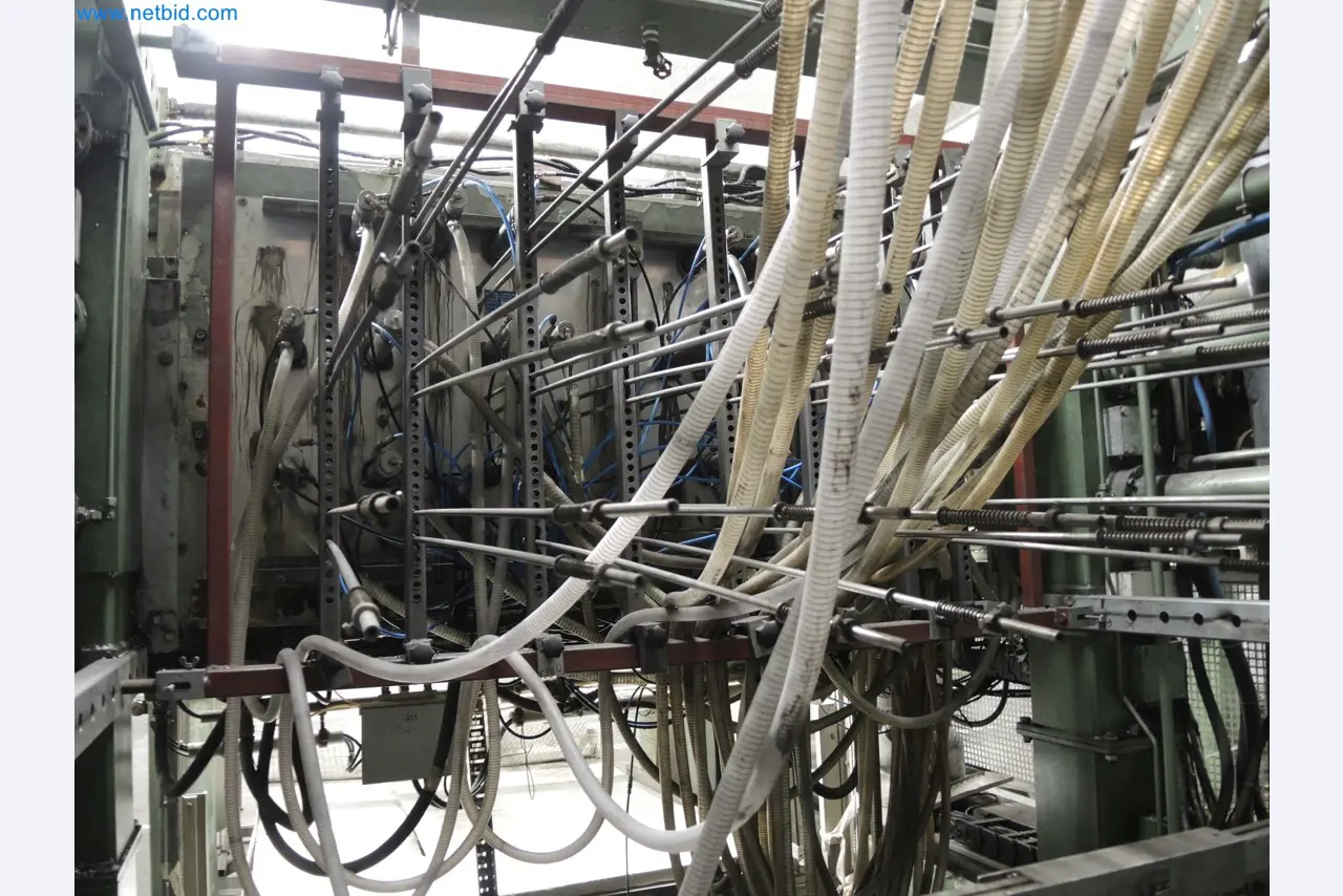 Machines for the production of insulation materials, EPS foam parts / particle foam components-4