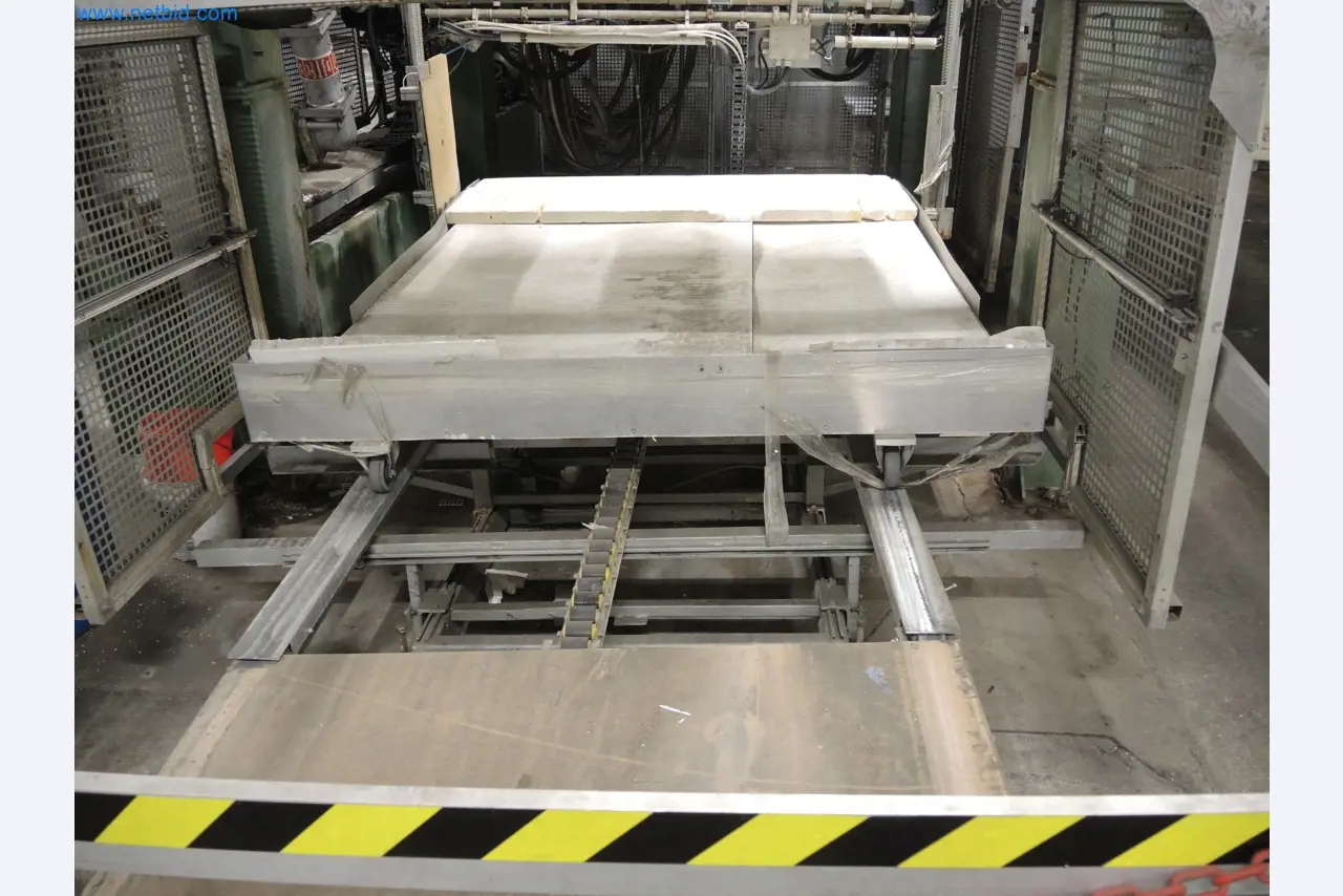 Machines for the production of insulation materials, EPS foam parts / particle foam components-5