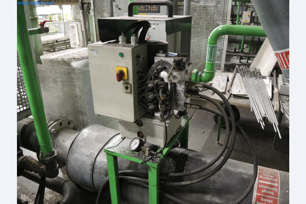 Machines for the production of insulation materials, EPS foam parts / particle foam components-7