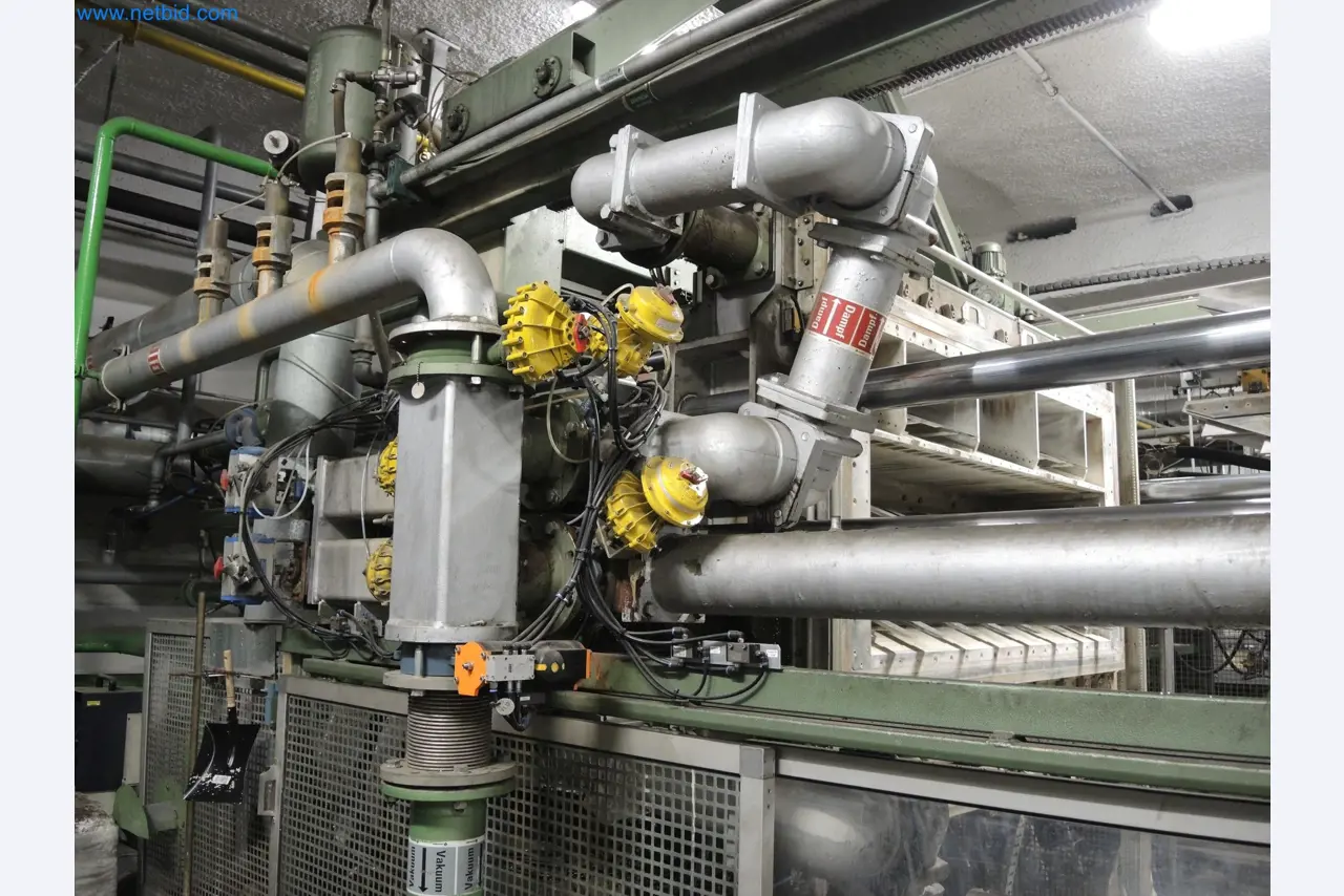 Machines for the production of insulation materials, EPS foam parts / particle foam components-8