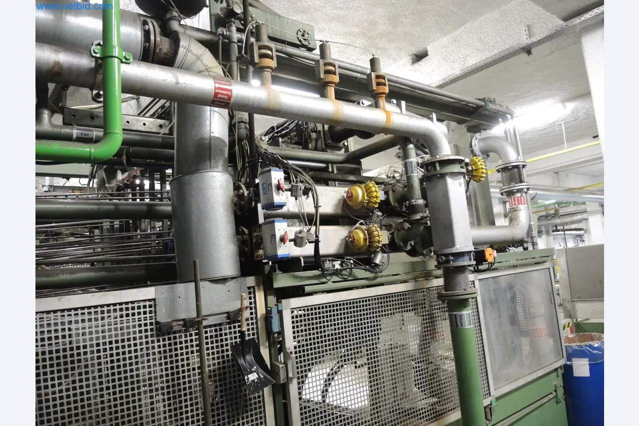 Machines for the production of insulation materials, EPS foam parts / particle foam components-9