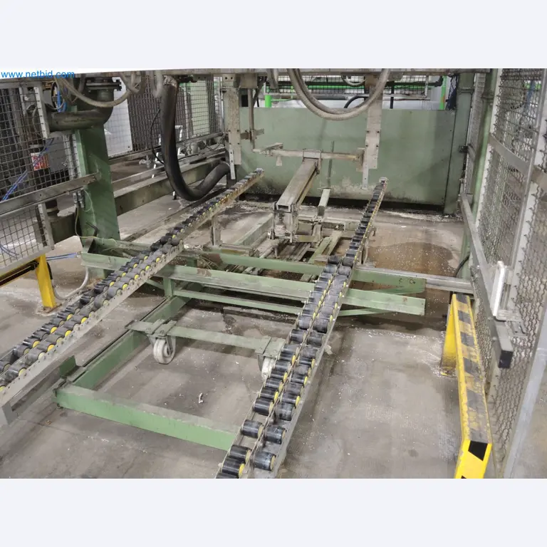 Machines for the production of insulation materials, EPS foam parts / particle foam components-3