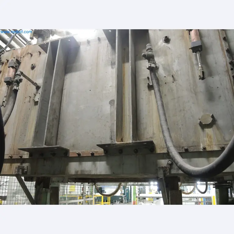 Machines for the production of insulation materials, EPS foam parts / particle foam components-8