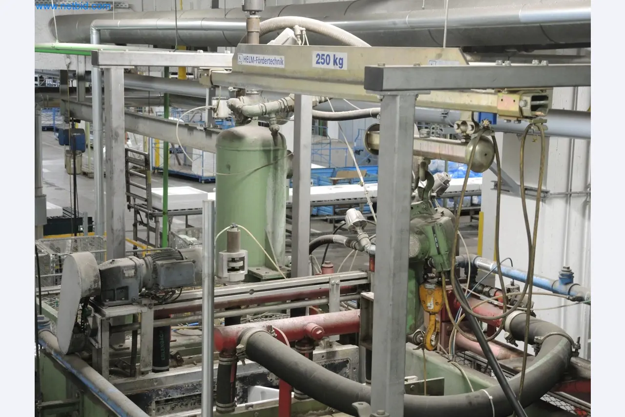 Machines for the production of insulation materials, EPS foam parts / particle foam components-3