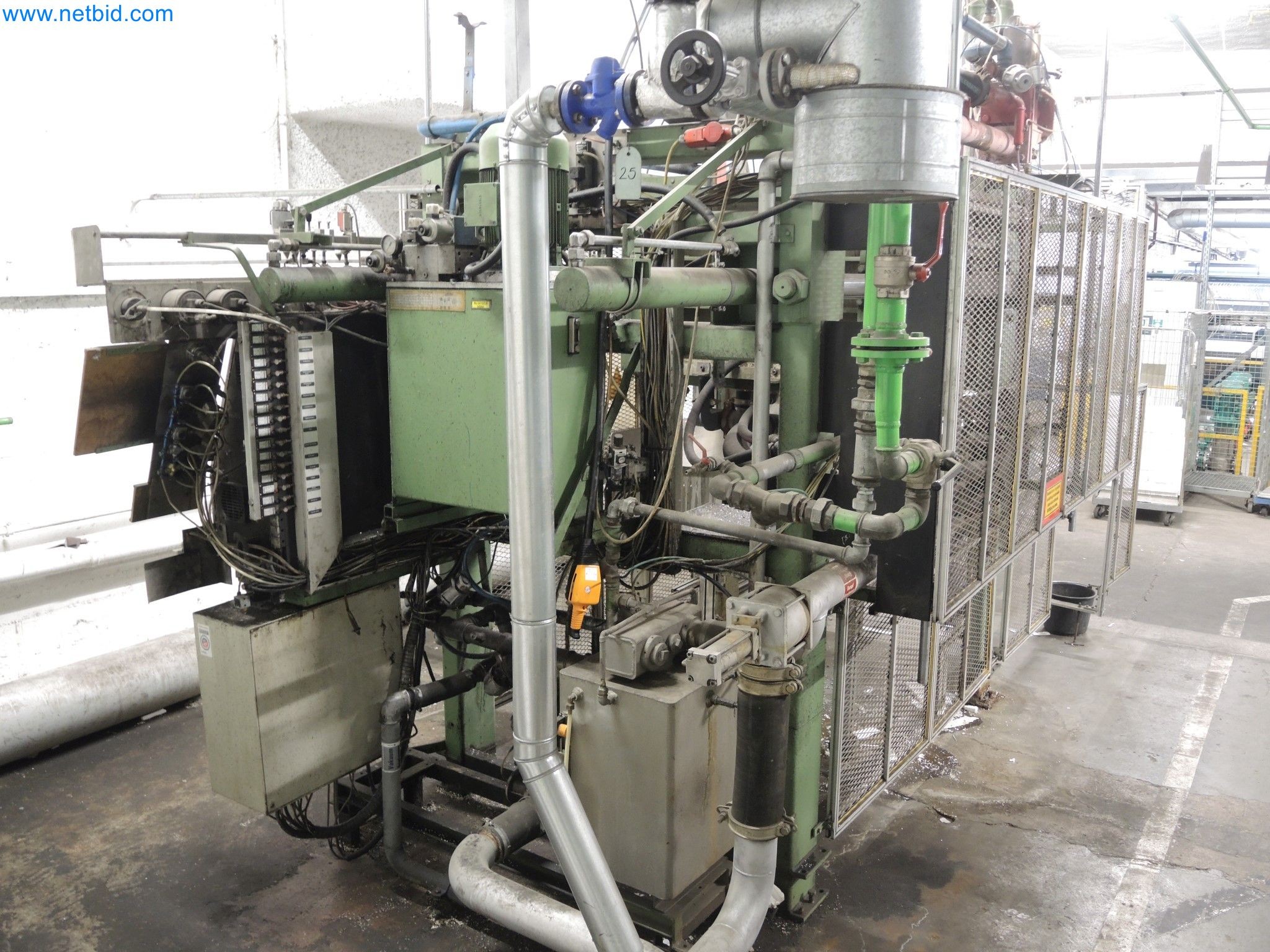 Machines for the production of insulation materials, EPS foam parts / particle foam components-5