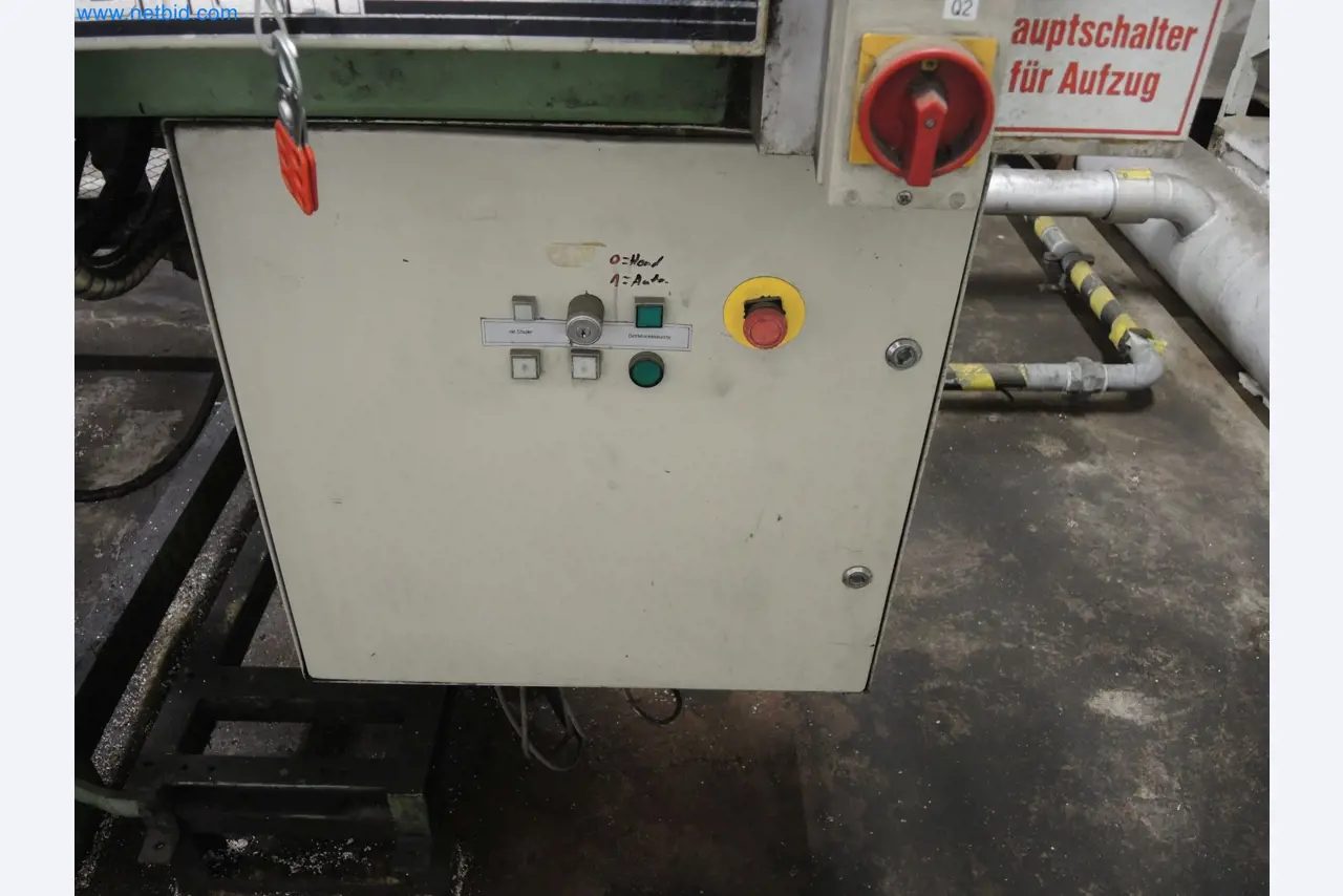 Machines for the production of insulation materials, EPS foam parts / particle foam components-7