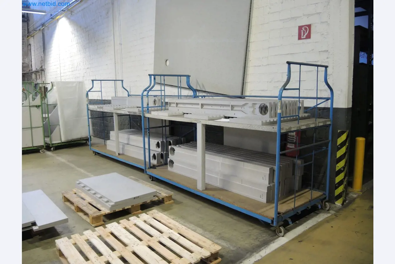 Machines for the production of insulation materials, EPS foam parts / particle foam components-3