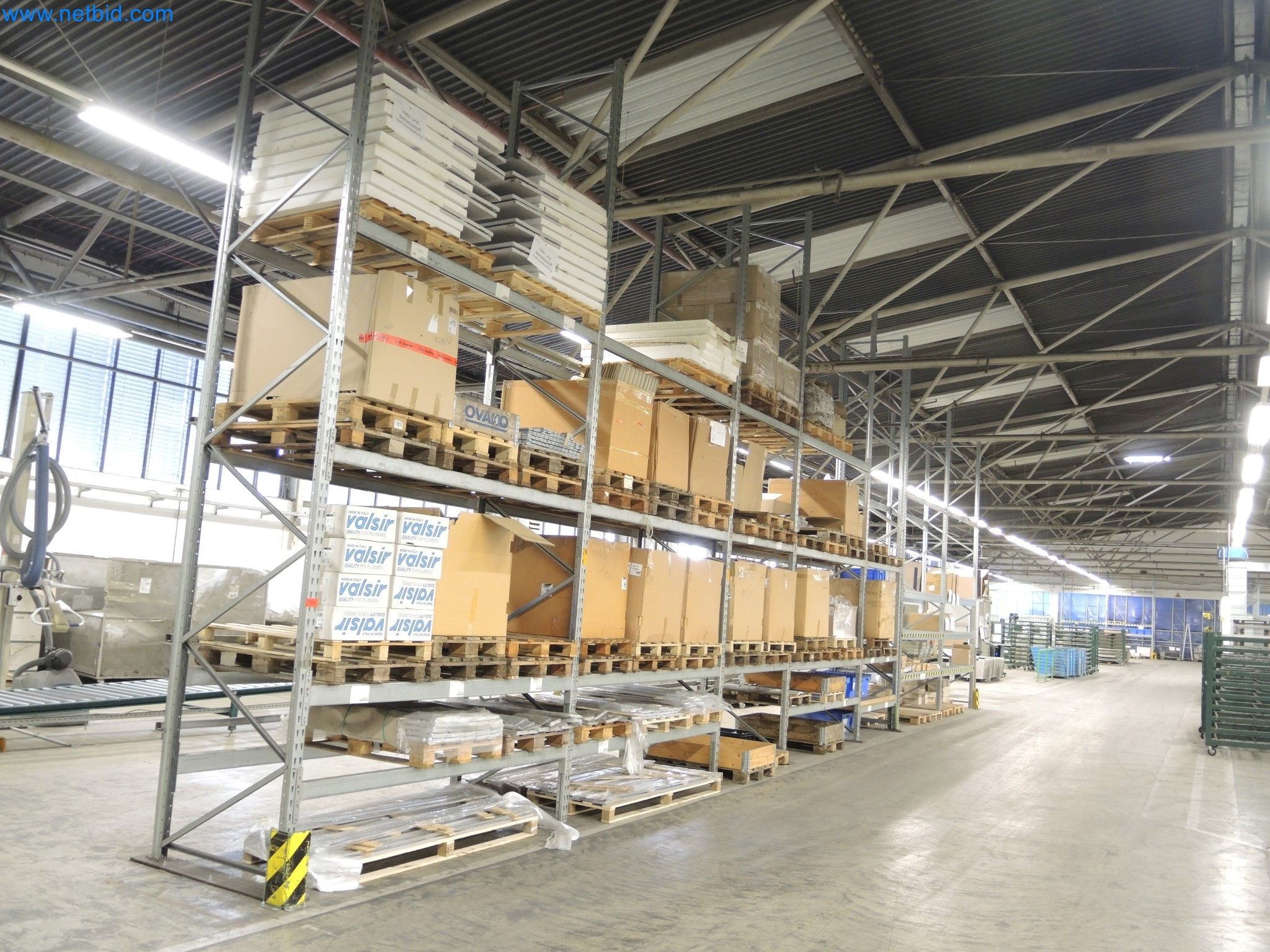 Machines for the production of insulation materials, EPS foam parts / particle foam components-1