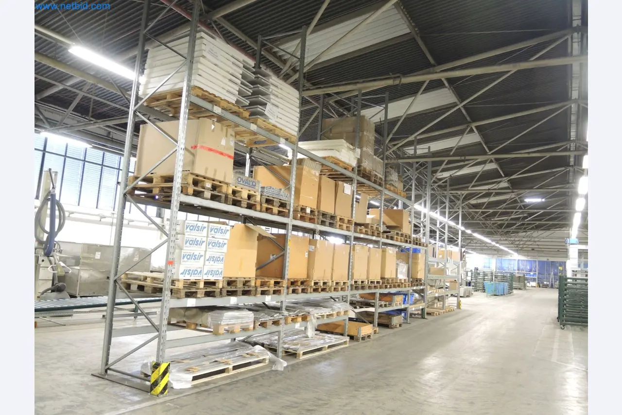 Stroje na výrobu izolačních materiálů, dílů z pěnového polystyrenu / komponentů z pěnových částic-1