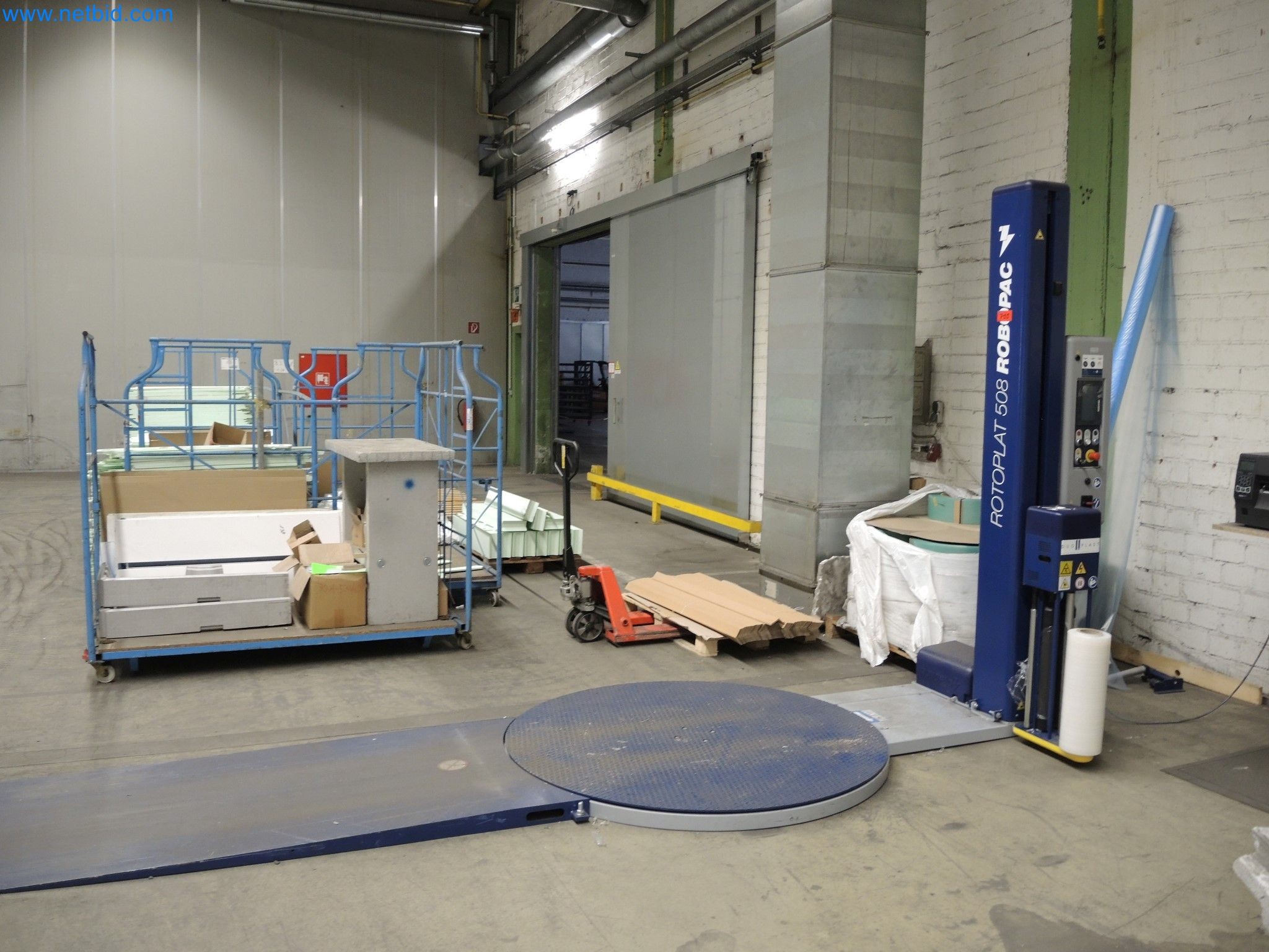 Machines for the production of insulation materials, EPS foam parts / particle foam components-1